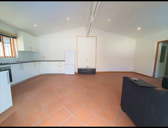 1 BEDROOM APARTMENT TO LET IN THORNTON